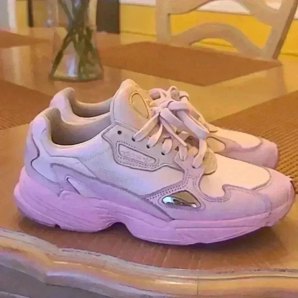 Adidas Falcons - Picture 2 of 5